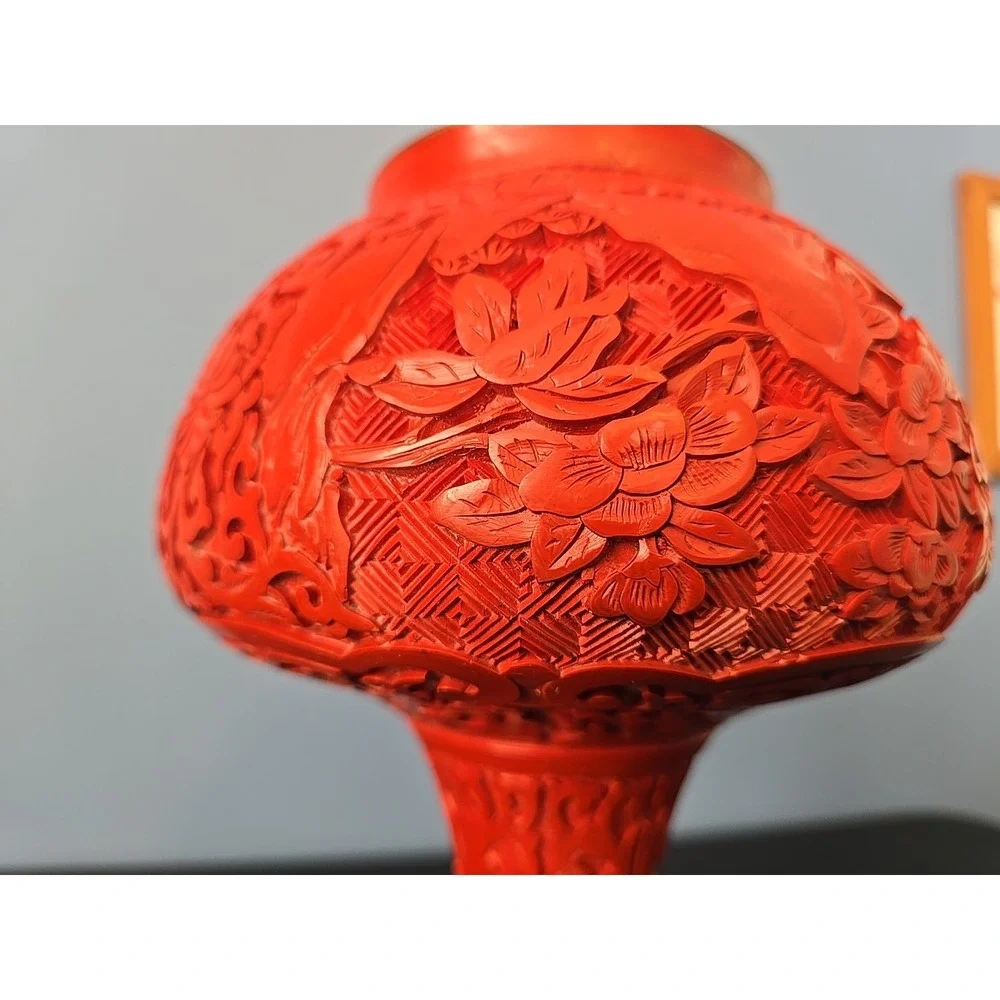 VTG CHINESE HAND CARVED FLORAL RED CINNABAR BLUE ENAMEL BRASS‎ LACQUER VASE 9.5